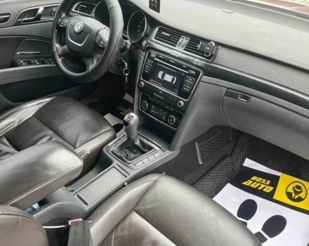 Серый Шкода Суперб, объемом двигателя 2 л и пробегом 269 тыс. км за 10700 $, фото 21 на Automoto.ua