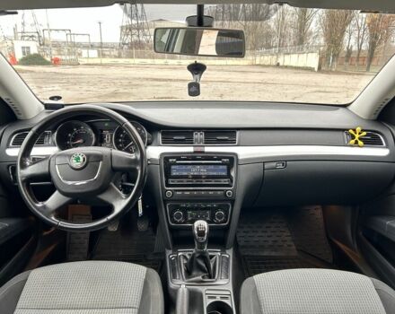 Сірий Шкода Суперб, об'ємом двигуна 1.8 л та пробігом 193 тис. км за 8200 $, фото 13 на Automoto.ua