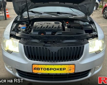 Сірий Шкода Суперб, об'ємом двигуна 2 л та пробігом 316 тис. км за 9300 $, фото 13 на Automoto.ua