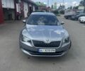 Сірий Шкода Суперб, об'ємом двигуна 2 л та пробігом 225 тис. км за 18200 $, фото 2 на Automoto.ua