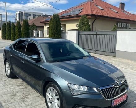 Серый Шкода Суперб, объемом двигателя 2 л и пробегом 297 тыс. км за 19500 $, фото 1 на Automoto.ua