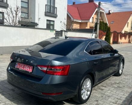 Серый Шкода Суперб, объемом двигателя 2 л и пробегом 297 тыс. км за 19500 $, фото 2 на Automoto.ua