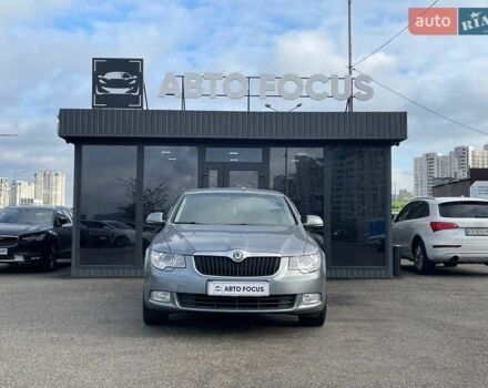 Серый Шкода Суперб, объемом двигателя 1.8 л и пробегом 162 тыс. км за 8790 $, фото 2 на Automoto.ua