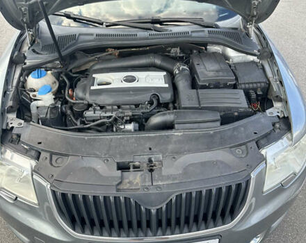 Серый Шкода Суперб, объемом двигателя 1.8 л и пробегом 211 тыс. км за 7800 $, фото 32 на Automoto.ua