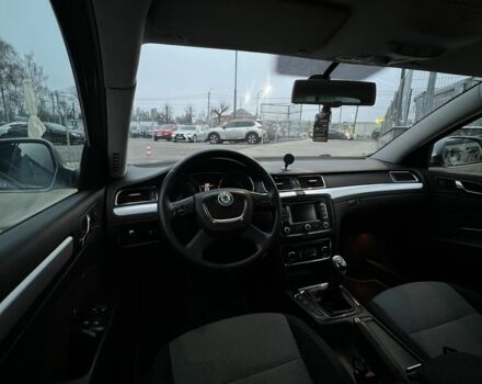 Серый Шкода Суперб, объемом двигателя 1.4 л и пробегом 239 тыс. км за 6900 $, фото 13 на Automoto.ua