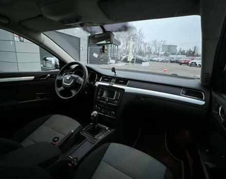 Серый Шкода Суперб, объемом двигателя 1.4 л и пробегом 239 тыс. км за 6900 $, фото 23 на Automoto.ua