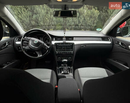 Серый Шкода Суперб, объемом двигателя 1.97 л и пробегом 270 тыс. км за 11700 $, фото 38 на Automoto.ua