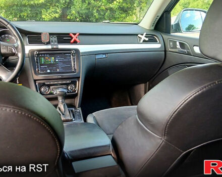 Серый Шкода Суперб, объемом двигателя 2 л и пробегом 299 тыс. км за 9000 $, фото 3 на Automoto.ua