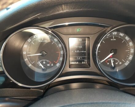 Серый Шкода Суперб, объемом двигателя 2 л и пробегом 249 тыс. км за 11000 $, фото 7 на Automoto.ua