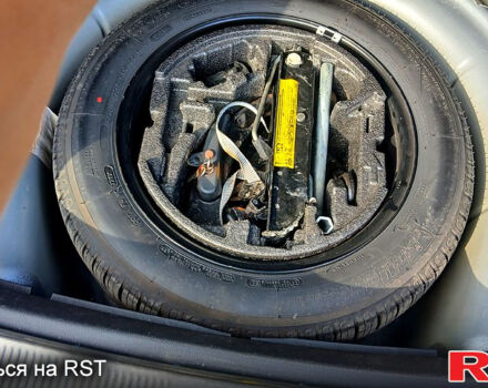 Серый Шкода Суперб, объемом двигателя 2 л и пробегом 299 тыс. км за 9000 $, фото 9 на Automoto.ua