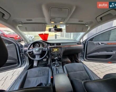 Серый Шкода Суперб, объемом двигателя 1.8 л и пробегом 225 тыс. км за 9300 $, фото 68 на Automoto.ua