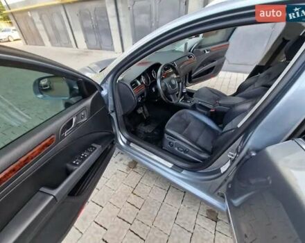 Серый Шкода Суперб, объемом двигателя 1.8 л и пробегом 225 тыс. км за 9300 $, фото 74 на Automoto.ua