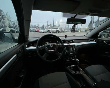 Серый Шкода Суперб, объемом двигателя 1.4 л и пробегом 239 тыс. км за 6900 $, фото 13 на Automoto.ua