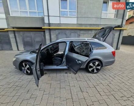 Серый Шкода Суперб, объемом двигателя 1.8 л и пробегом 225 тыс. км за 9300 $, фото 52 на Automoto.ua