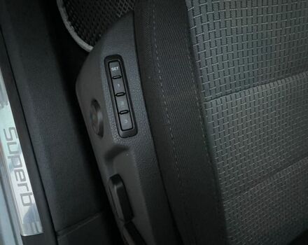 Серый Шкода Суперб, объемом двигателя 1.4 л и пробегом 239 тыс. км за 6900 $, фото 16 на Automoto.ua