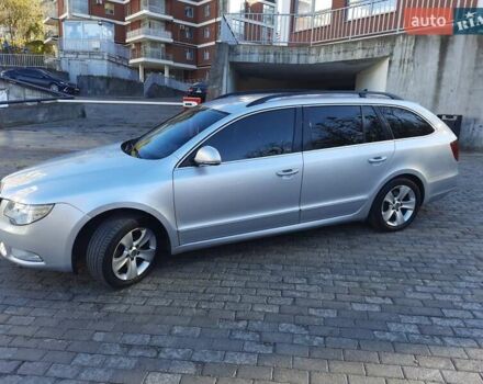 Сірий Шкода Суперб, об'ємом двигуна 2 л та пробігом 249 тис. км за 11000 $, фото 1 на Automoto.ua