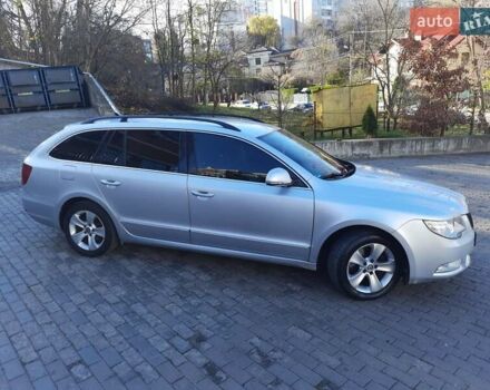 Сірий Шкода Суперб, об'ємом двигуна 2 л та пробігом 249 тис. км за 11000 $, фото 2 на Automoto.ua
