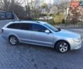 Сірий Шкода Суперб, об'ємом двигуна 2 л та пробігом 249 тис. км за 11000 $, фото 2 на Automoto.ua
