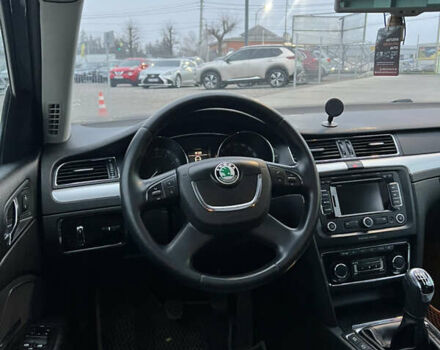 Серый Шкода Суперб, объемом двигателя 1.4 л и пробегом 239 тыс. км за 6900 $, фото 12 на Automoto.ua