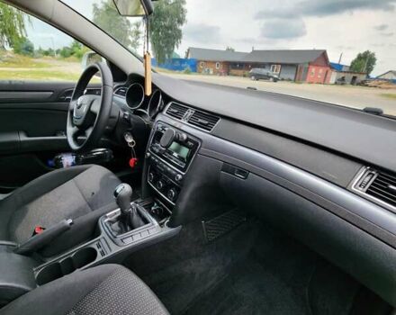 Сірий Шкода Суперб, об'ємом двигуна 2 л та пробігом 365 тис. км за 7999 $, фото 16 на Automoto.ua