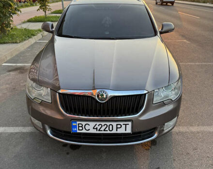 Сірий Шкода Суперб, об'ємом двигуна 1.8 л та пробігом 320 тис. км за 9600 $, фото 1 на Automoto.ua