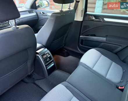 Серый Шкода Суперб, объемом двигателя 1.97 л и пробегом 270 тыс. км за 11700 $, фото 44 на Automoto.ua