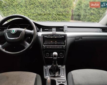 Серый Шкода Суперб, объемом двигателя 1.8 л и пробегом 207 тыс. км за 7200 $, фото 10 на Automoto.ua