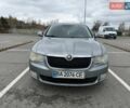 Серый Шкода Суперб, объемом двигателя 1.97 л и пробегом 315 тыс. км за 7500 $, фото 1 на Automoto.ua