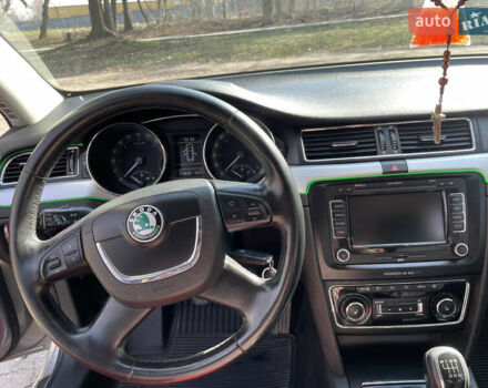 Сірий Шкода Суперб, об'ємом двигуна 1.97 л та пробігом 280 тис. км за 8700 $, фото 10 на Automoto.ua