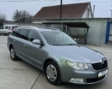 Серый Шкода Суперб, объемом двигателя 1.4 л и пробегом 239 тыс. км за 6900 $, фото 3 на Automoto.ua