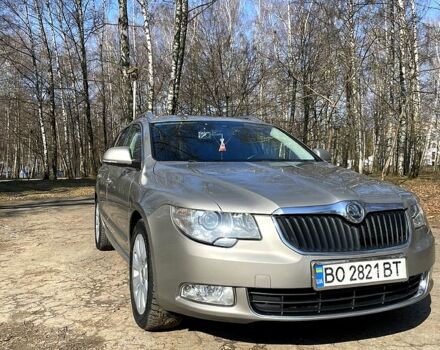 Сірий Шкода Суперб, об'ємом двигуна 2 л та пробігом 280 тис. км за 8700 $, фото 1 на Automoto.ua