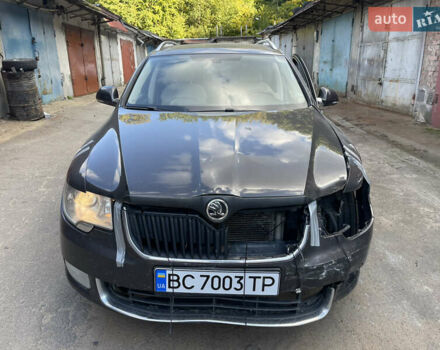 Серый Шкода Суперб, объемом двигателя 1.97 л и пробегом 270 тыс. км за 8500 $, фото 2 на Automoto.ua