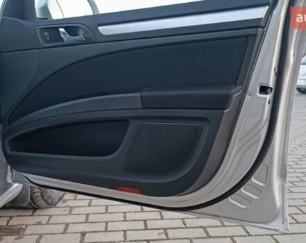 Серый Шкода Суперб, объемом двигателя 1.6 л и пробегом 328 тыс. км за 7950 $, фото 54 на Automoto.ua