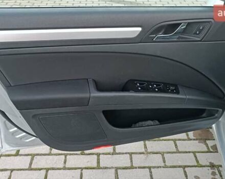 Серый Шкода Суперб, объемом двигателя 1.6 л и пробегом 328 тыс. км за 7950 $, фото 89 на Automoto.ua