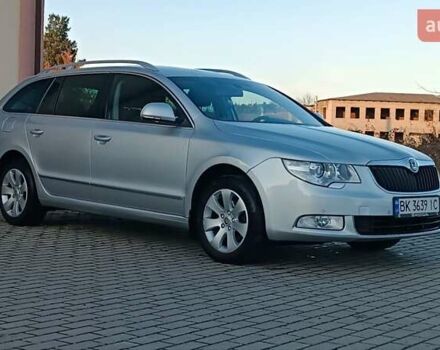 Серый Шкода Суперб, объемом двигателя 1.6 л и пробегом 328 тыс. км за 7950 $, фото 2 на Automoto.ua