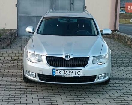 Серый Шкода Суперб, объемом двигателя 1.6 л и пробегом 328 тыс. км за 7950 $, фото 3 на Automoto.ua