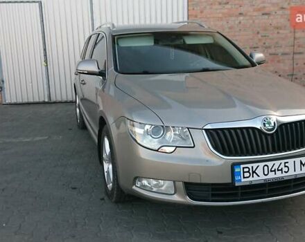 Серый Шкода Суперб, объемом двигателя 1.8 л и пробегом 224 тыс. км за 9500 $, фото 10 на Automoto.ua