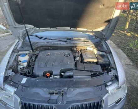 Сірий Шкода Суперб, об'ємом двигуна 1.6 л та пробігом 275 тис. км за 8500 $, фото 7 на Automoto.ua