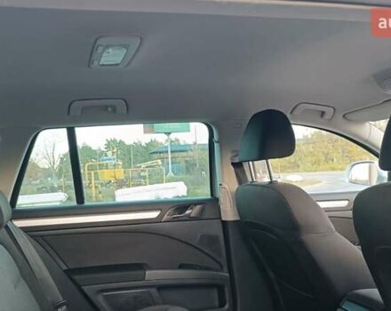 Серый Шкода Суперб, объемом двигателя 1.6 л и пробегом 328 тыс. км за 7950 $, фото 64 на Automoto.ua