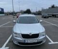 Сірий Шкода Суперб, об'ємом двигуна 1.6 л та пробігом 310 тис. км за 8000 $, фото 1 на Automoto.ua