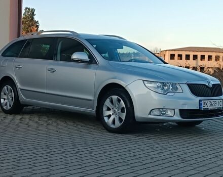 Серый Шкода Суперб, объемом двигателя 1.6 л и пробегом 328 тыс. км за 6950 $, фото 1 на Automoto.ua
