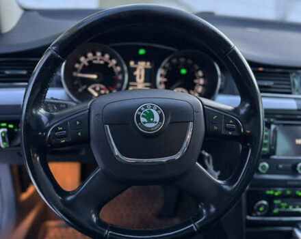 Сірий Шкода Суперб, об'ємом двигуна 2 л та пробігом 343 тис. км за 10500 $, фото 14 на Automoto.ua