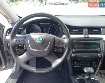 Серый Шкода Суперб, объемом двигателя 1.8 л и пробегом 166 тыс. км за 8500 $, фото 16 на Automoto.ua