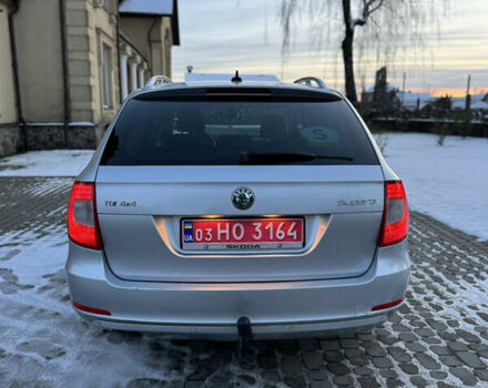 Сірий Шкода Суперб, об'ємом двигуна 2 л та пробігом 343 тис. км за 10500 $, фото 5 на Automoto.ua
