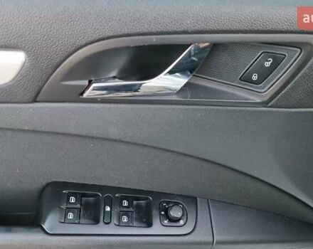 Серый Шкода Суперб, объемом двигателя 1.6 л и пробегом 328 тыс. км за 7950 $, фото 106 на Automoto.ua