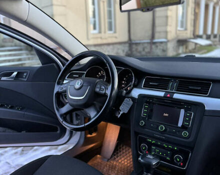 Серый Шкода Суперб, объемом двигателя 2 л и пробегом 343 тыс. км за 9999 $, фото 30 на Automoto.ua