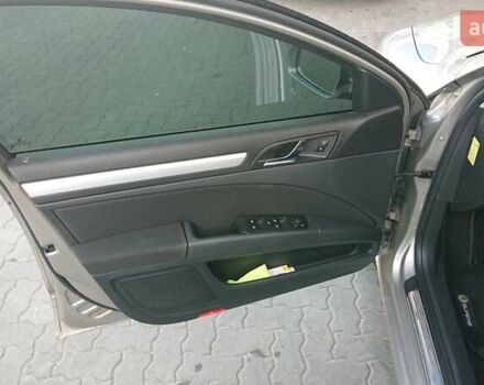 Серый Шкода Суперб, объемом двигателя 1.8 л и пробегом 224 тыс. км за 9500 $, фото 42 на Automoto.ua