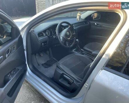 Сірий Шкода Суперб, об'ємом двигуна 1.6 л та пробігом 275 тис. км за 8500 $, фото 12 на Automoto.ua