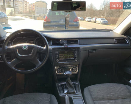 Сірий Шкода Суперб, об'ємом двигуна 2 л та пробігом 282 тис. км за 11500 $, фото 3 на Automoto.ua