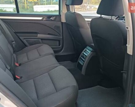 Серый Шкода Суперб, объемом двигателя 1.6 л и пробегом 328 тыс. км за 7950 $, фото 66 на Automoto.ua